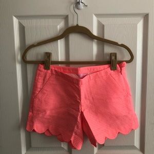 Lilly Pulitzer scallop hem shorts